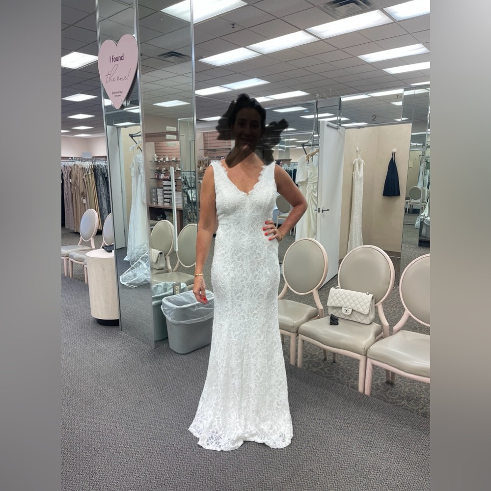 David's Bridal White Lace V-Neck Sheath Wedding Dress